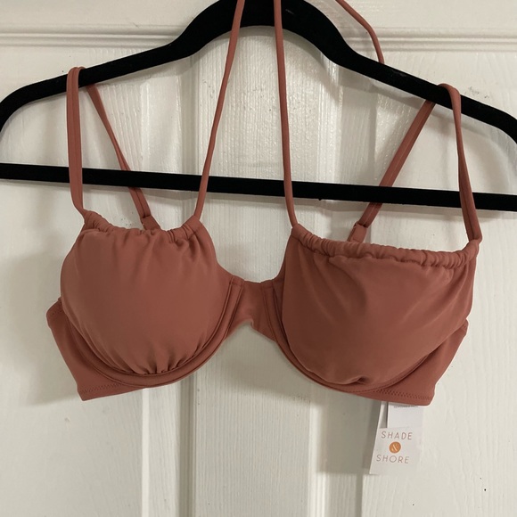 Shade & Shore Other - bikini top 😎